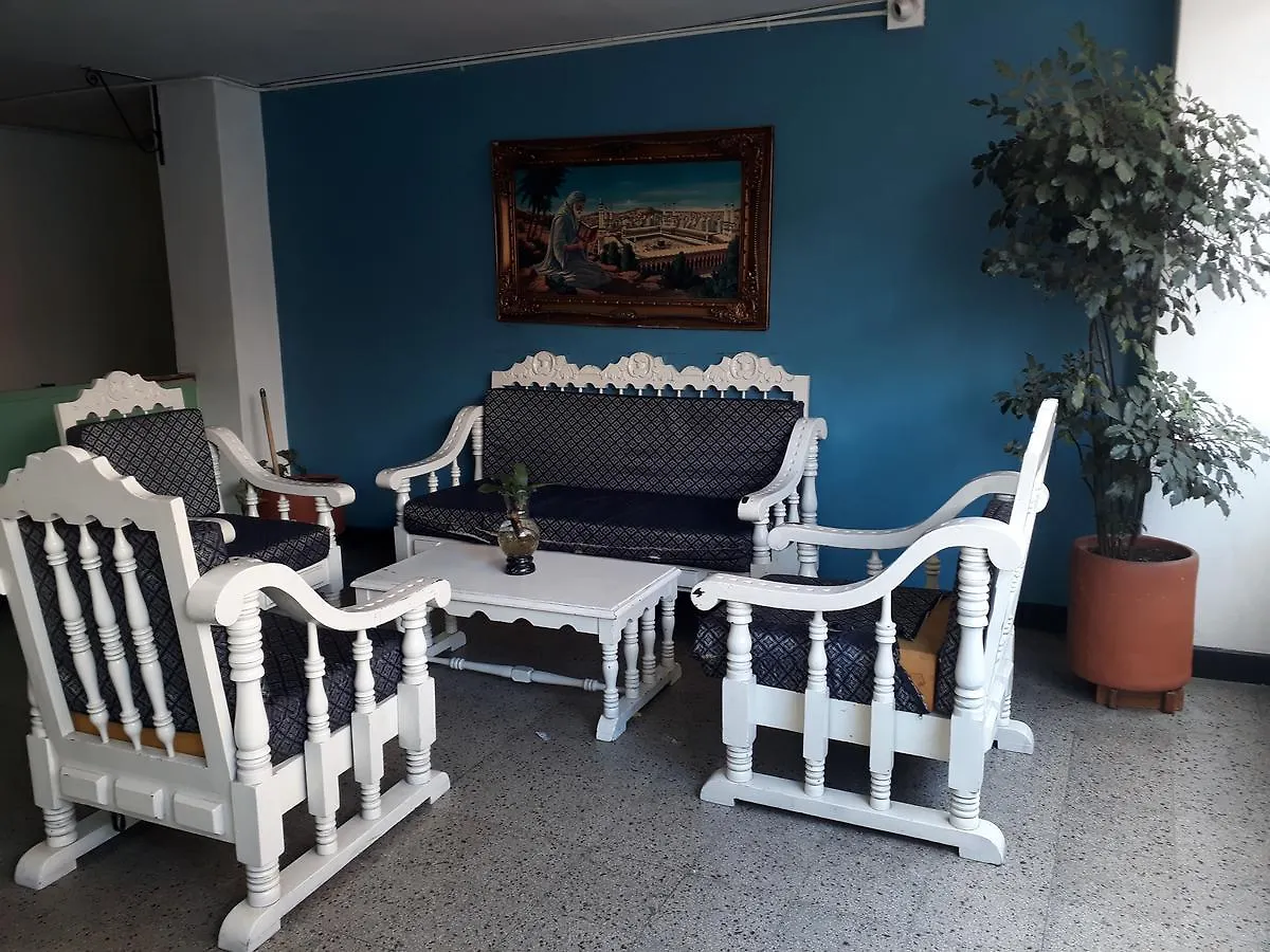 Hotel Manzanares contacts